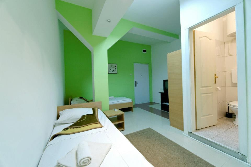 Hostel Paparazzo & Apartmens Кикинда Экстерьер фото