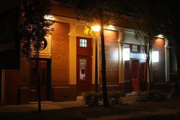 Hostel Paparazzo & Apartmens Кикинда Экстерьер фото