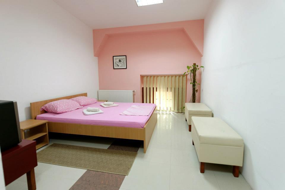 Hostel Paparazzo & Apartmens Кикинда Номер фото